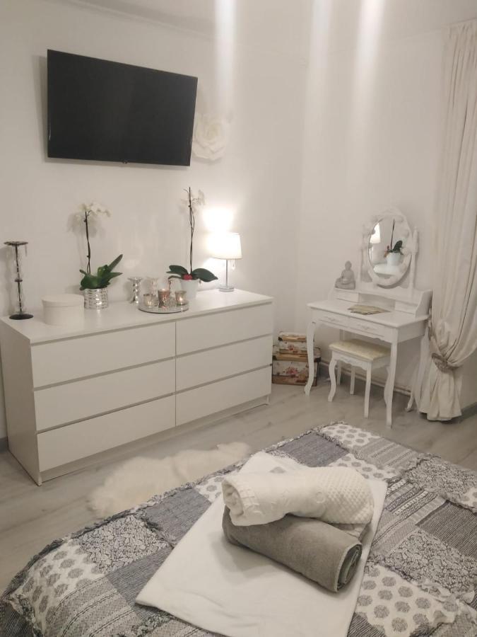 La Monica 2 - Cazare Straja - Lupeni - Retezat - Parang Apartamento Exterior foto